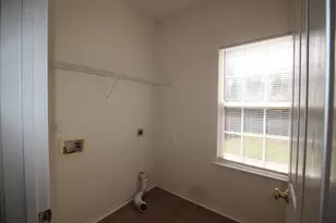 8439 Haines Creek Ln, Raleigh, NC 27616 - Photo 15