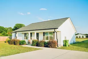 79 Beaver Tavern Dr, Benson, NC 27504 - Photo 3