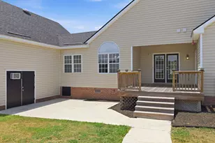 405 Hearthstone Dr, Nashville, NC 27856 - Photo 3