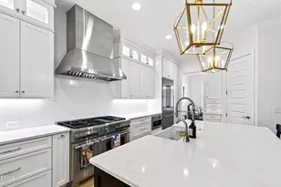 911 Canterbury Rd, Raleigh, NC 27607 - Photo 23
