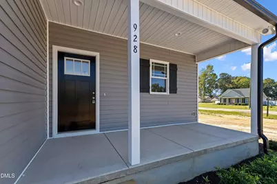 928 Micro Road W, Selma, NC 27576 - Photo 5
