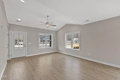 930 Micro Road W, Selma, NC 27576 - Photo 5