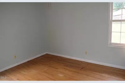 205 W B Street, Erwin, NC 28339 - Photo 9