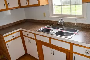 205 W B St, Erwin, NC 28339 - Photo 5