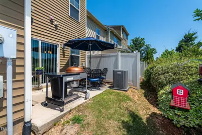 7809 Lillyhurst Drive, Raleigh, NC 27612 - Photo 31