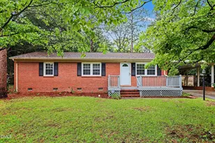 645 N Page St, Southern Pines, NC 28387 - Photo 1