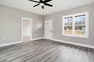 1126 Aquilla Rd, Benson, NC 27504 - Photo 5