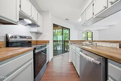 834 New Kent Place, Cary, NC 27511 - Photo 9