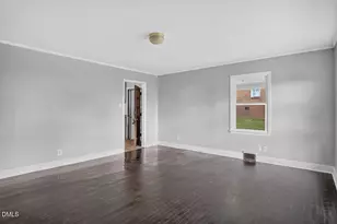 921 Patton Cir, Henderson, NC 27536 - Photo 5