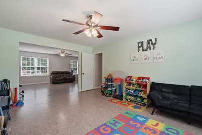 405 Dogwood Creek Place, Fuquay-Varina, NC 27526 - Photo 25