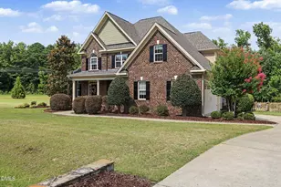 607 Far Post Dr, Fuquay-Varina, NC 27526 - Photo 3