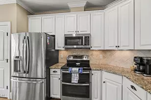 607 Far Post Dr, Fuquay-Varina, NC 27526 - Photo 17