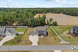 90 Lane Farms Wy, Holly Springs, NC 27540 - Photo 35