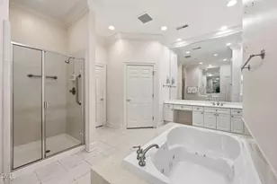 2801 Glenwood Gardens Ln, Raleigh, NC 27608 - Photo 11