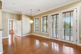 2801 Glenwood Gardens Ln, Raleigh, NC 27608 - Photo 5