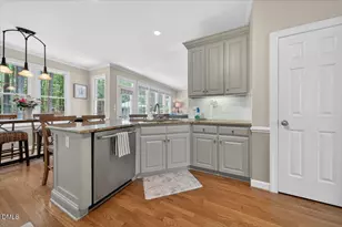 305 Briardale Ave, Cary, NC 27519 - Photo 17