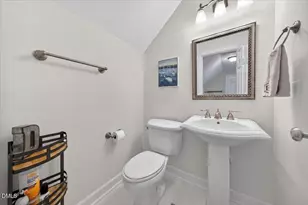 305 Briardale Ave, Cary, NC 27519 - Photo 67