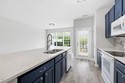 527 Writers Way, Morrisville, NC 27560 - Photo 9