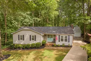 1421 Harris Ct, Cary, NC 27511 - Photo 3