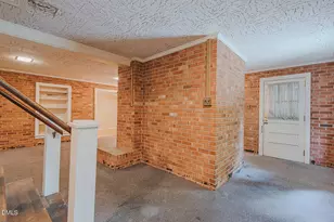 597 Parkview Dr, Burlington, NC 27215 - Photo 29