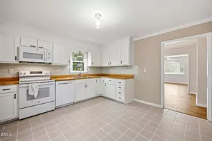 8015 Brown Bark Pl, Raleigh, NC 27615 - Photo 11
