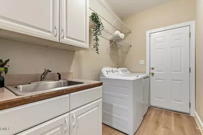 6304 Hilbert Ridge Drive, Holly Springs, NC 27540 - Photo 37