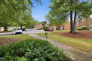 127 Coleridge Ct, Carrboro, NC 27510 - Photo 3
