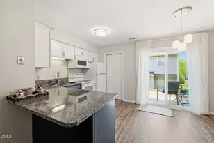 127 Coleridge Ct, Carrboro, NC 27510 - Photo 11