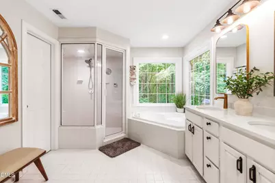 5425 N Hawthorne Way, Raleigh, NC 27613 - Photo 25