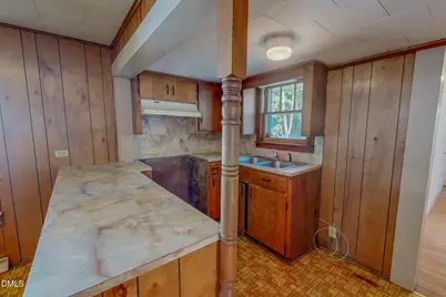 310 Barnette Avenue, Roxboro, NC 27573 - Photo 5