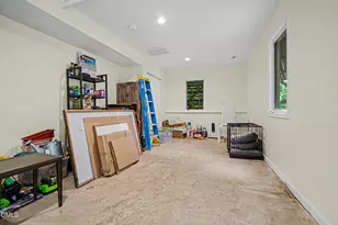 604 Bolin Creek Dr, Carrboro, NC 27510 - Photo 25