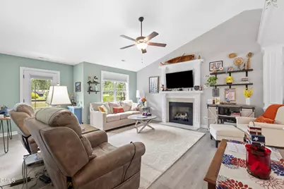 125 Garnet Lane, Clayton, NC 27520 - Photo 9