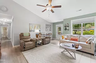 125 Garnet Ln, Clayton, NC 27520 - Photo 7
