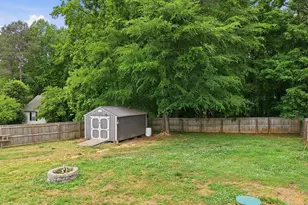 96 Shire Ct, Zebulon, NC 27597 - Photo 3
