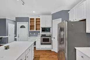 2901 Lauren Oaks Dr, Raleigh, NC 27616 - Photo 19