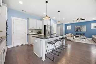 542 Beacon Ridge Blvd, Chapel Hill, NC 27516 - Photo 5