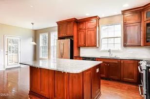 1033 Crystal Water Dr, Fuquay Varina, NC 27526 - Photo 9