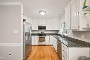 1643 Jamestowne Pl, Chapel Hill, NC 27517 - Photo 5