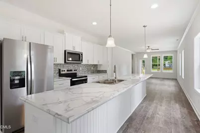 1304 Goldsboro Avenue, Sanford, NC 27330 - Photo 9