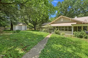 1307 S Chatham Ave, Siler City, NC 27344 - Photo 7