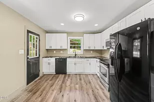 912 Larchwood Dr, Durham, NC 27713 - Photo 9
