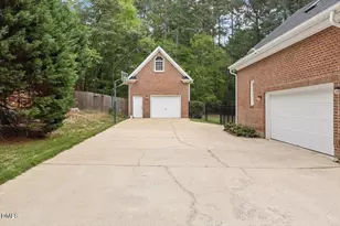 10108 Clairbourne Pl, Raleigh, NC 27615 - Photo 41