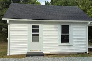 123 E Hill St, Haw River, NC 27258 - Photo 1