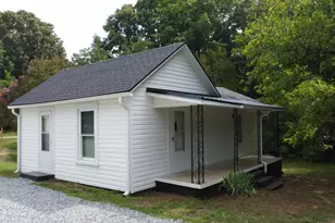 123 E Hill St, Haw River, NC 27258 - Photo 3