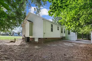 618 Lockwood Dr, Clayton, NC 27527 - Photo 11