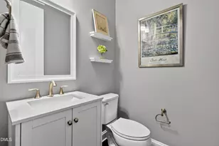 609 Cottsmore Ct, Cary, NC 27519 - Photo 33