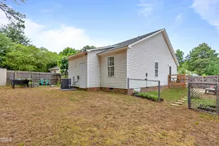 2889 Bennington Dr, Clayton, NC 27520 - Photo 17