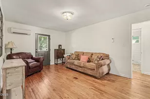 911 New Hope Church Rd, Chapel Hill, NC 27516 - Photo 7