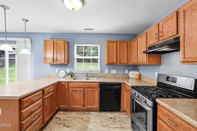141 Willow Ridge Drive, Sanford, NC 27332 - Photo 5