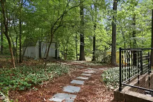 1904 Overland Dr, Chapel Hill, NC 27517 - Photo 23